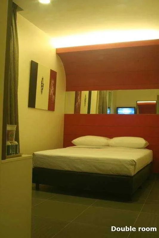 Hotel 81 Rochor Singapura
